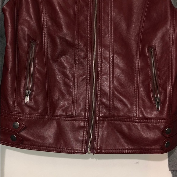 Faux leather jacket with sweatshirt arms - Picture 2 of 3